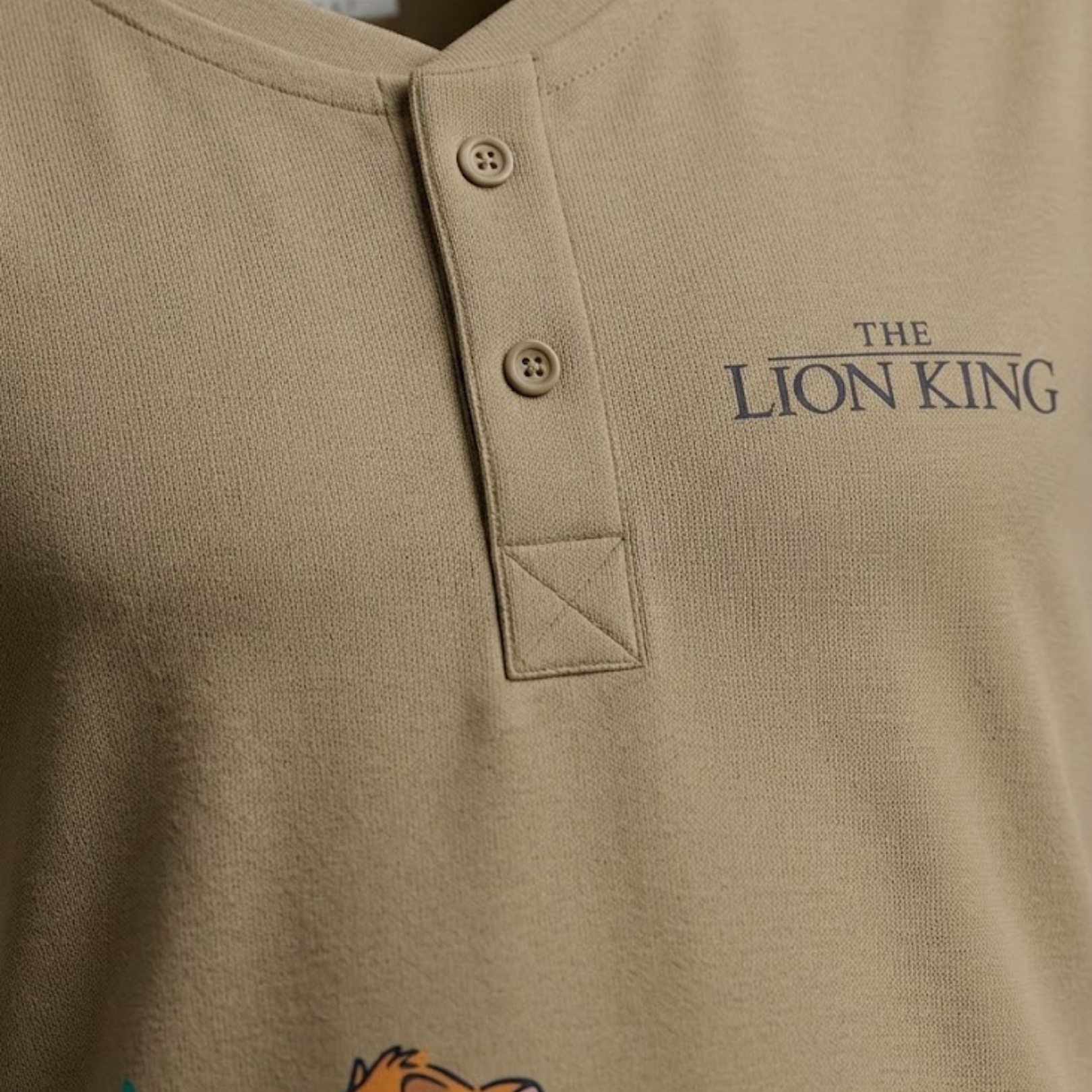 The Lion King Grapic Henley T-Shirt