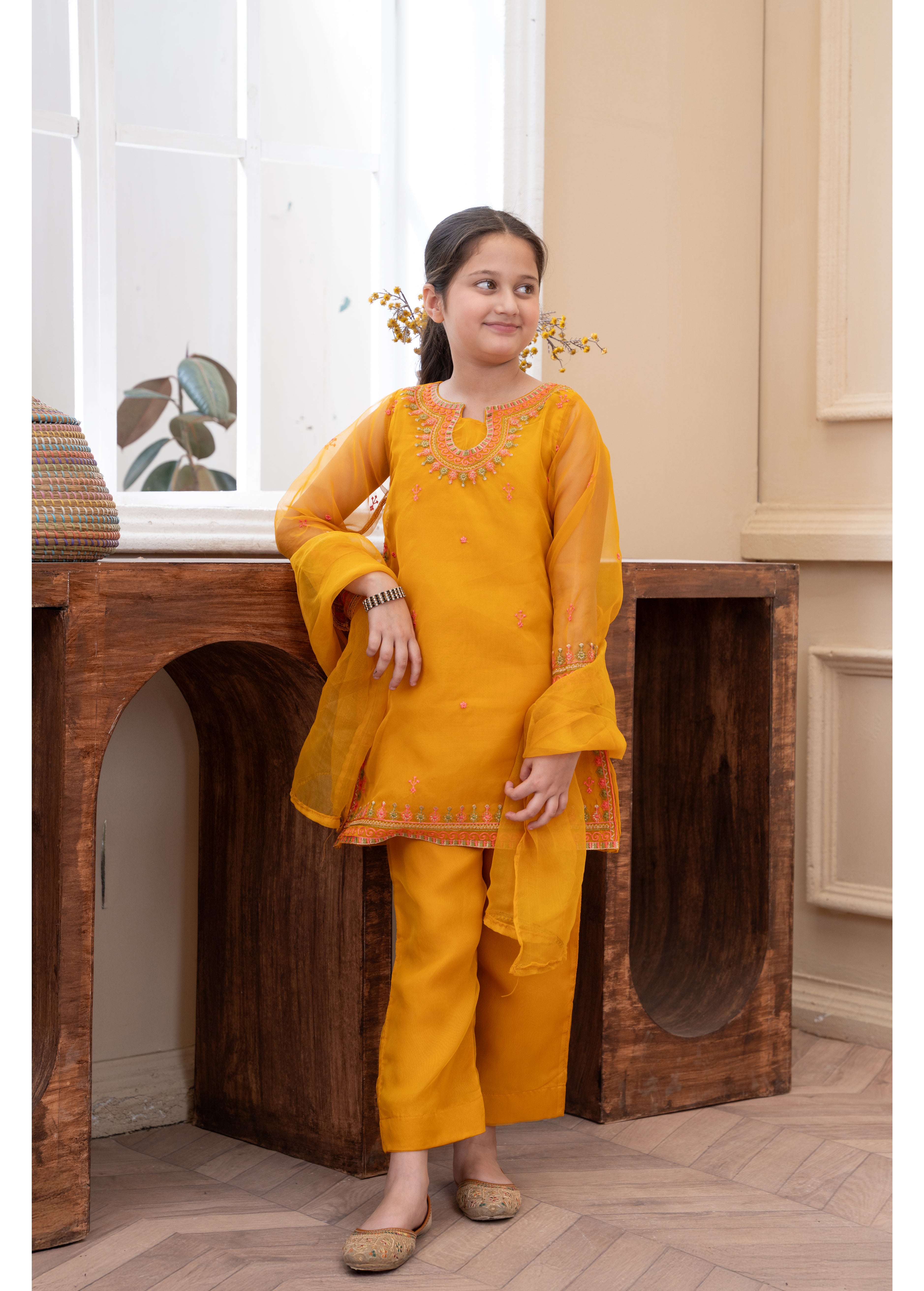 Embroidered kurta trouser